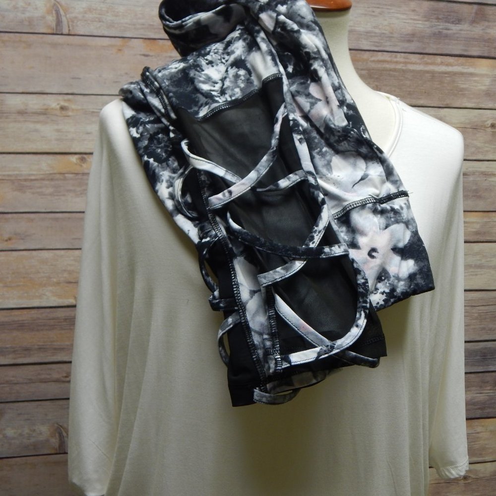 NWT AJ Activewear Mesh Ankle Leggings Black White - Picture 2 of 2